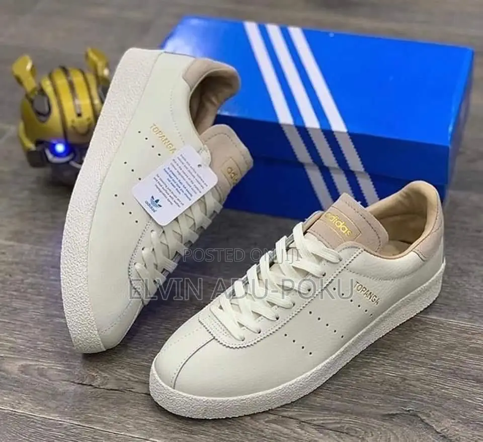 Topanga Unisex Sneaker Comes In White & Black , Swipe >>>>