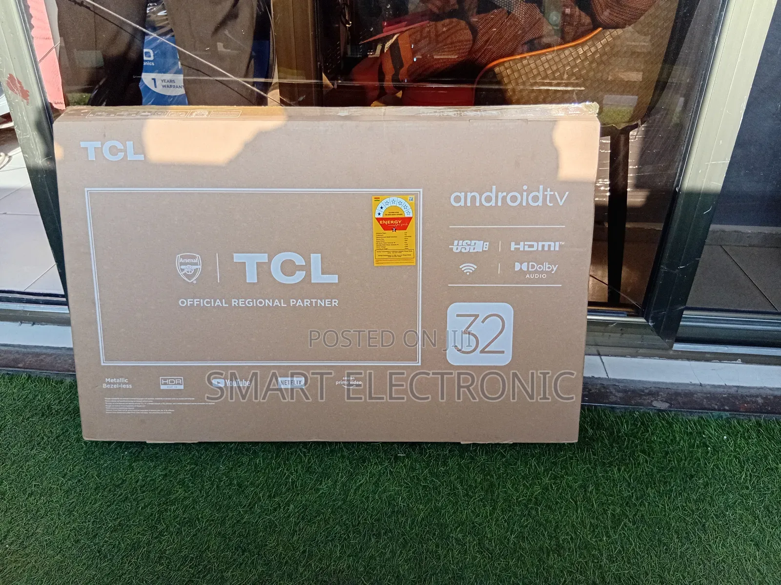 Family Happiness 32 Smart TCL Inches