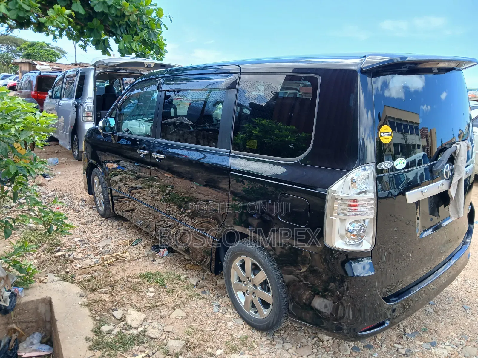 Toyota Voxy 2010 Black