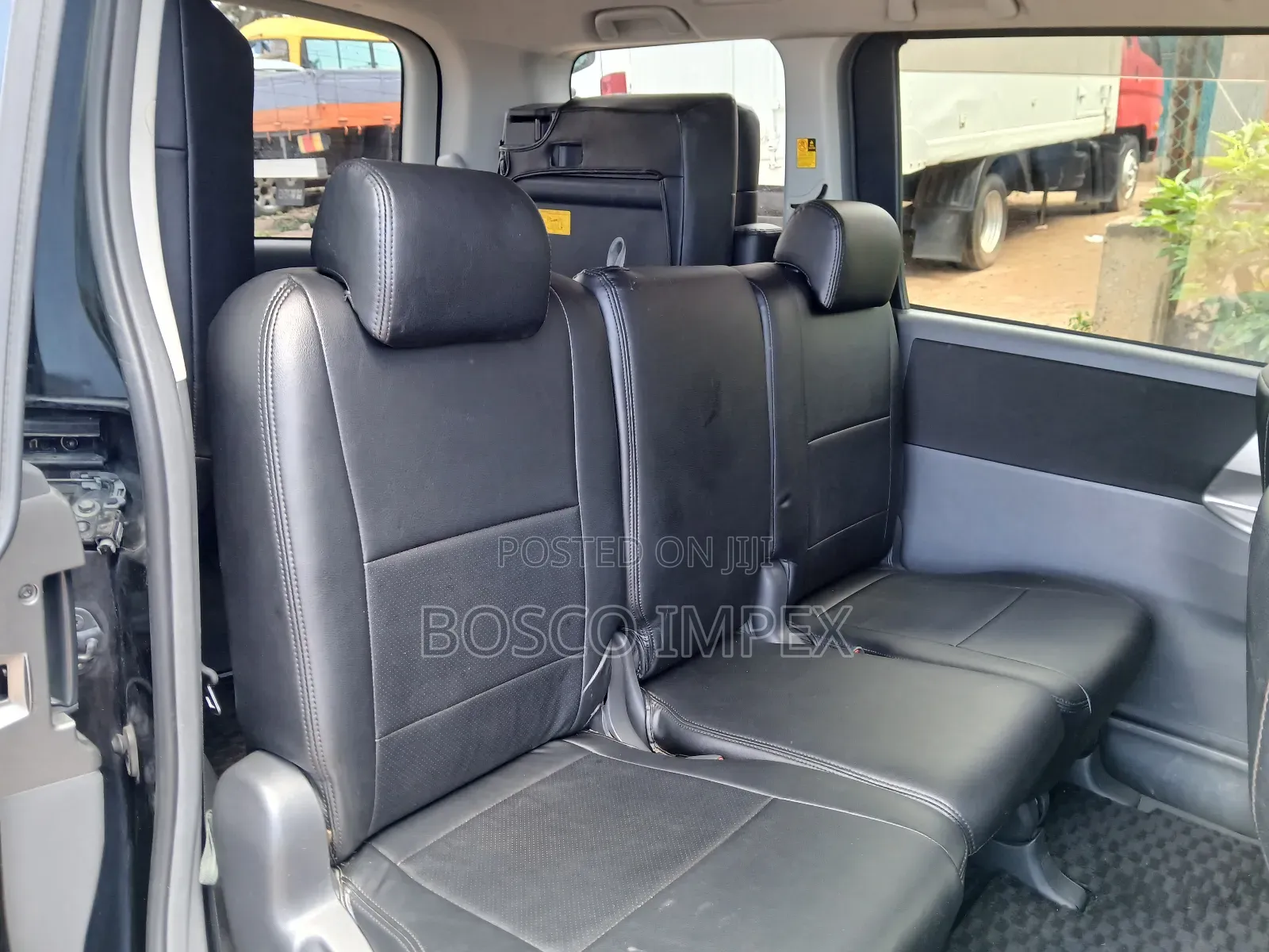 Toyota Voxy 2010 Black