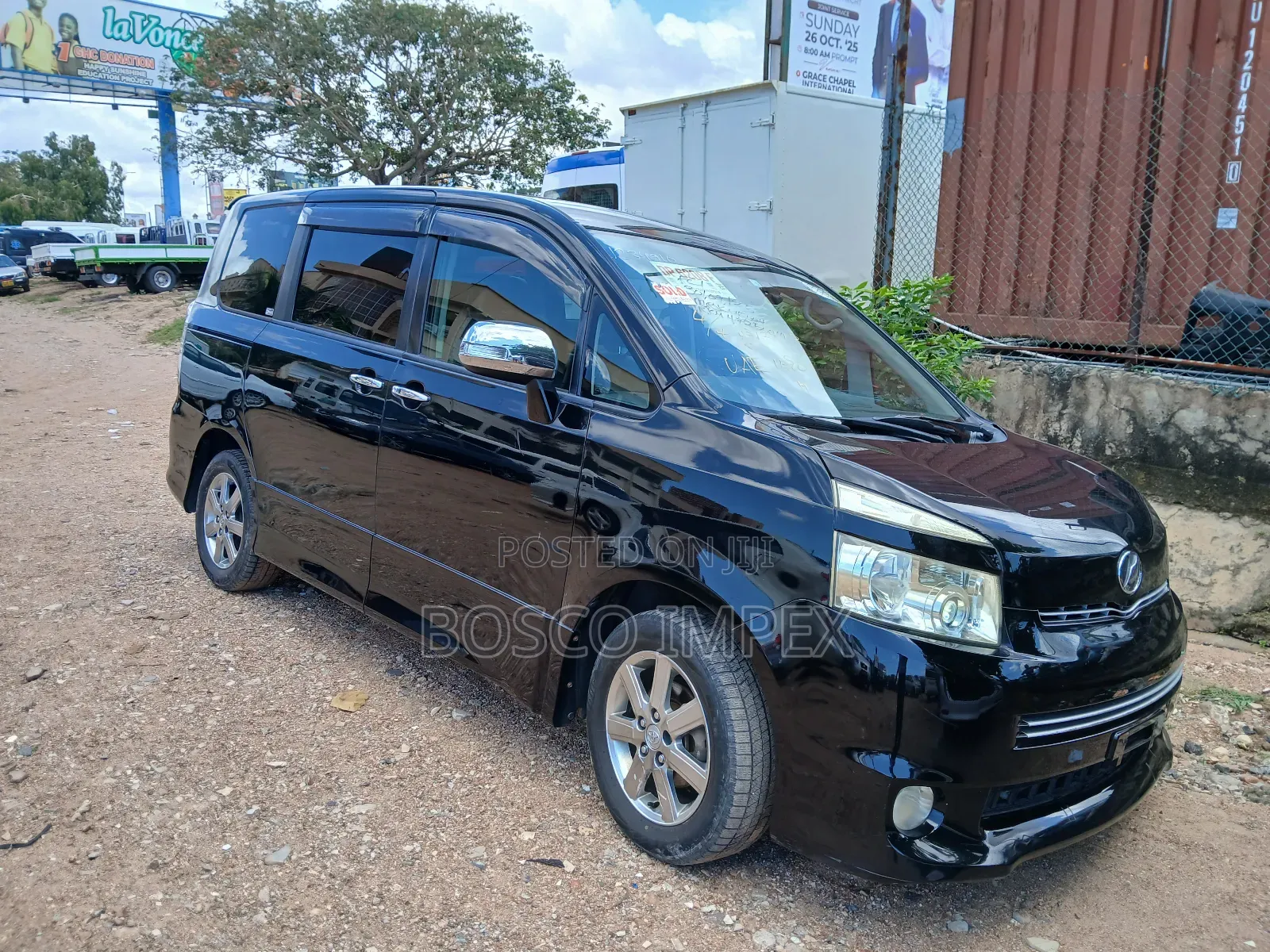 Toyota Voxy 2010 Black