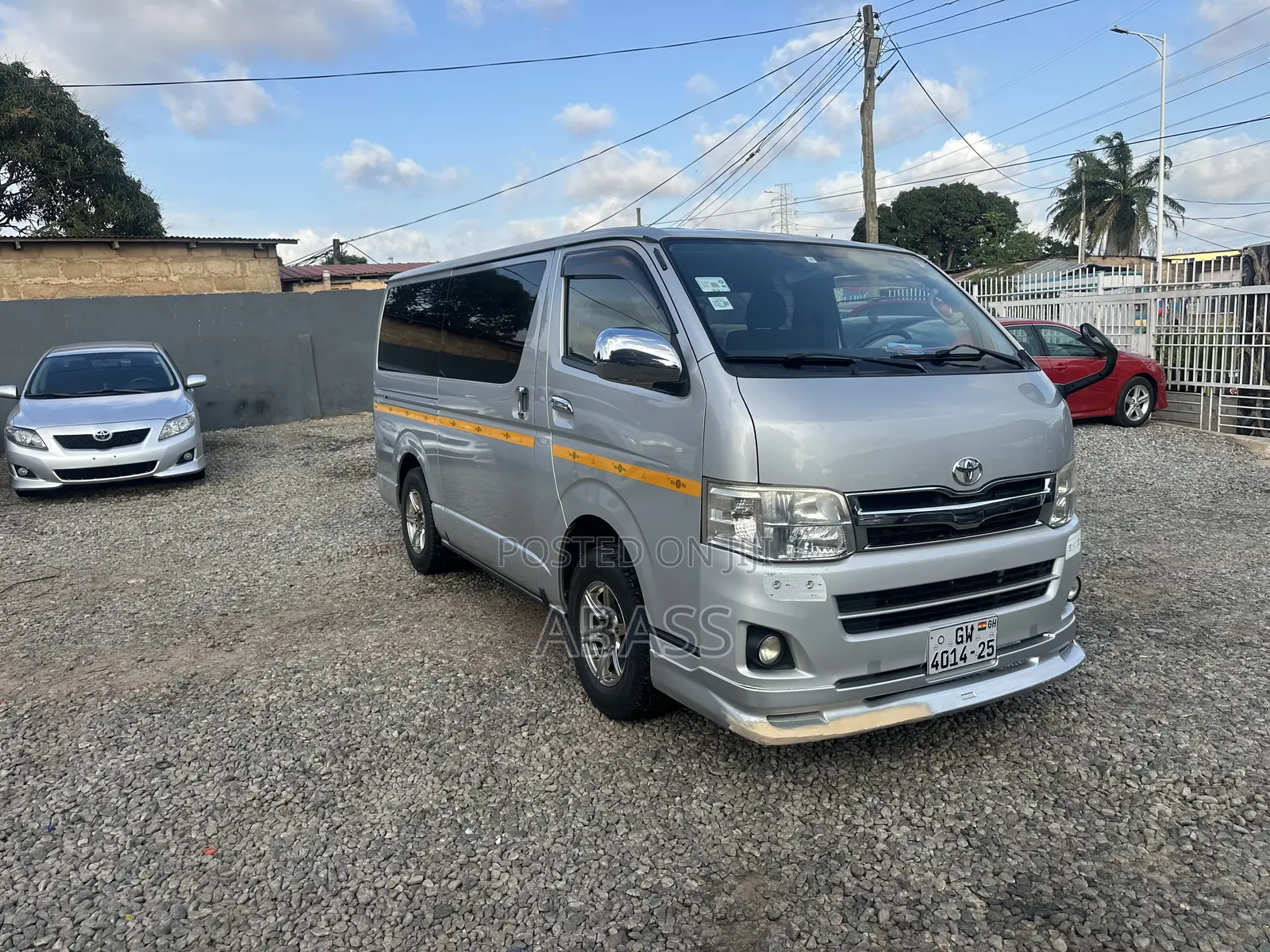 Toyota HiAce 2014 Silver