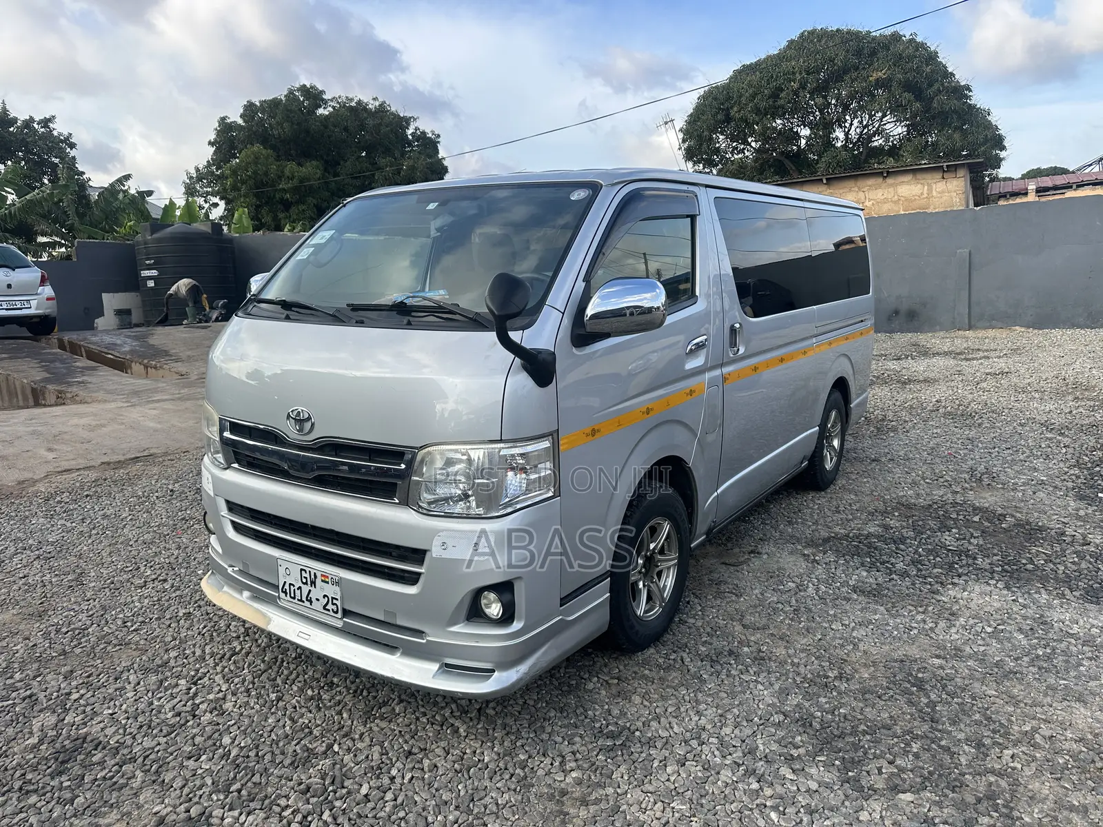 Toyota HiAce 2014 Silver