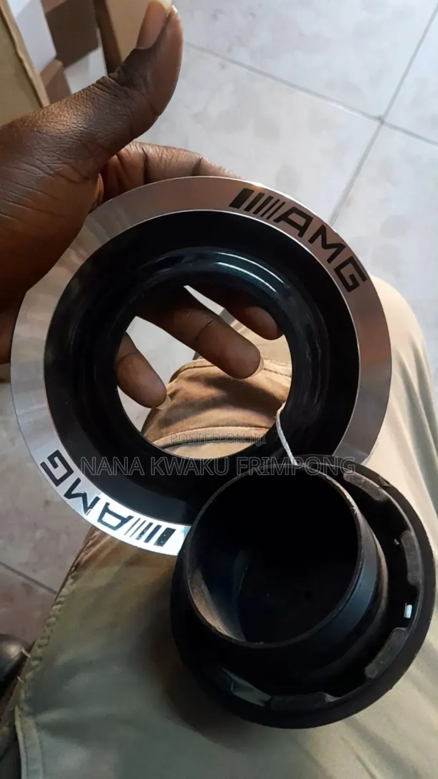 Mercedes-benz Amg Hubcap Tread Lock Type Available