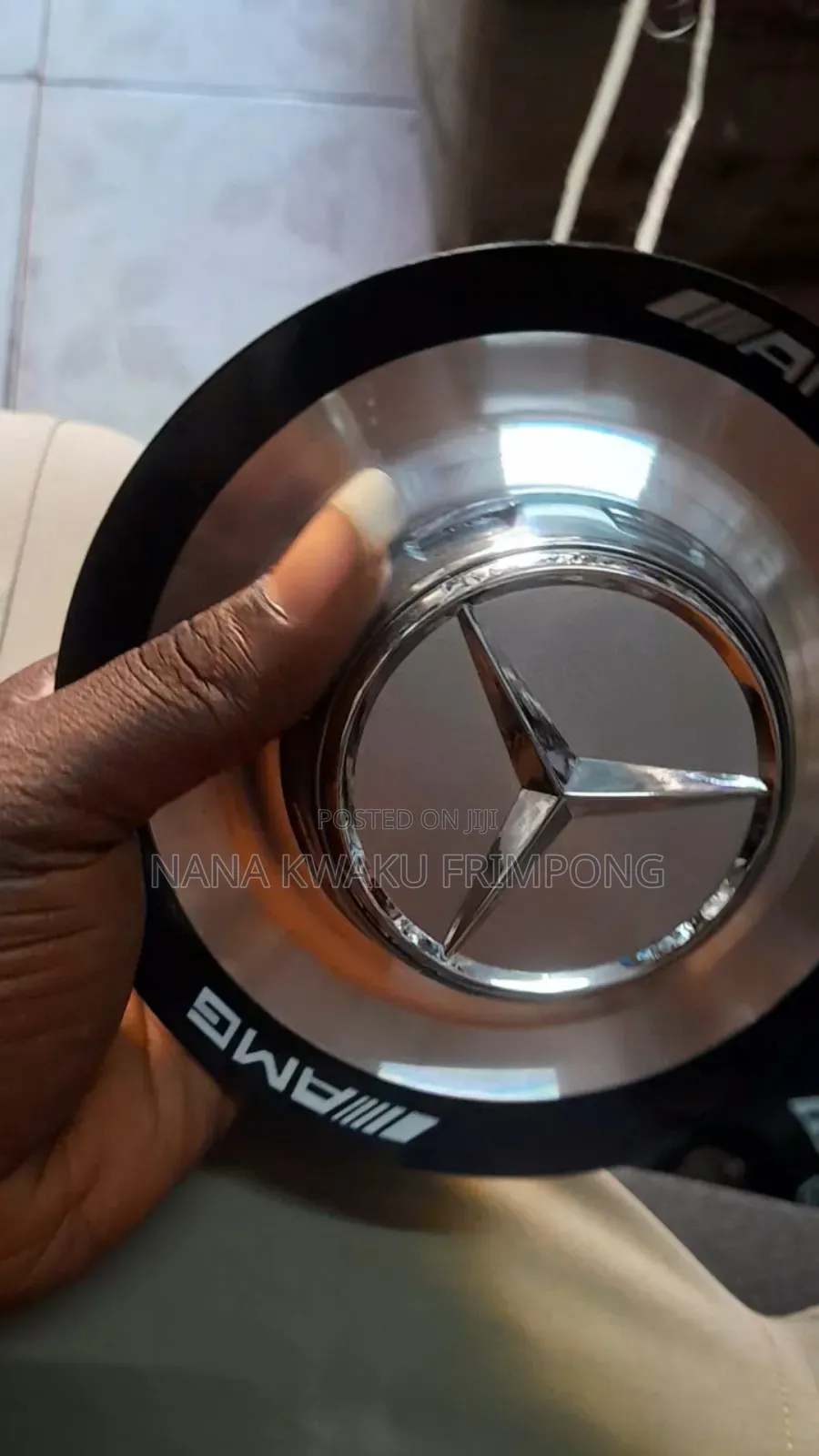 Mercedes-benz Amg Hubcap Tread Lock Type Available