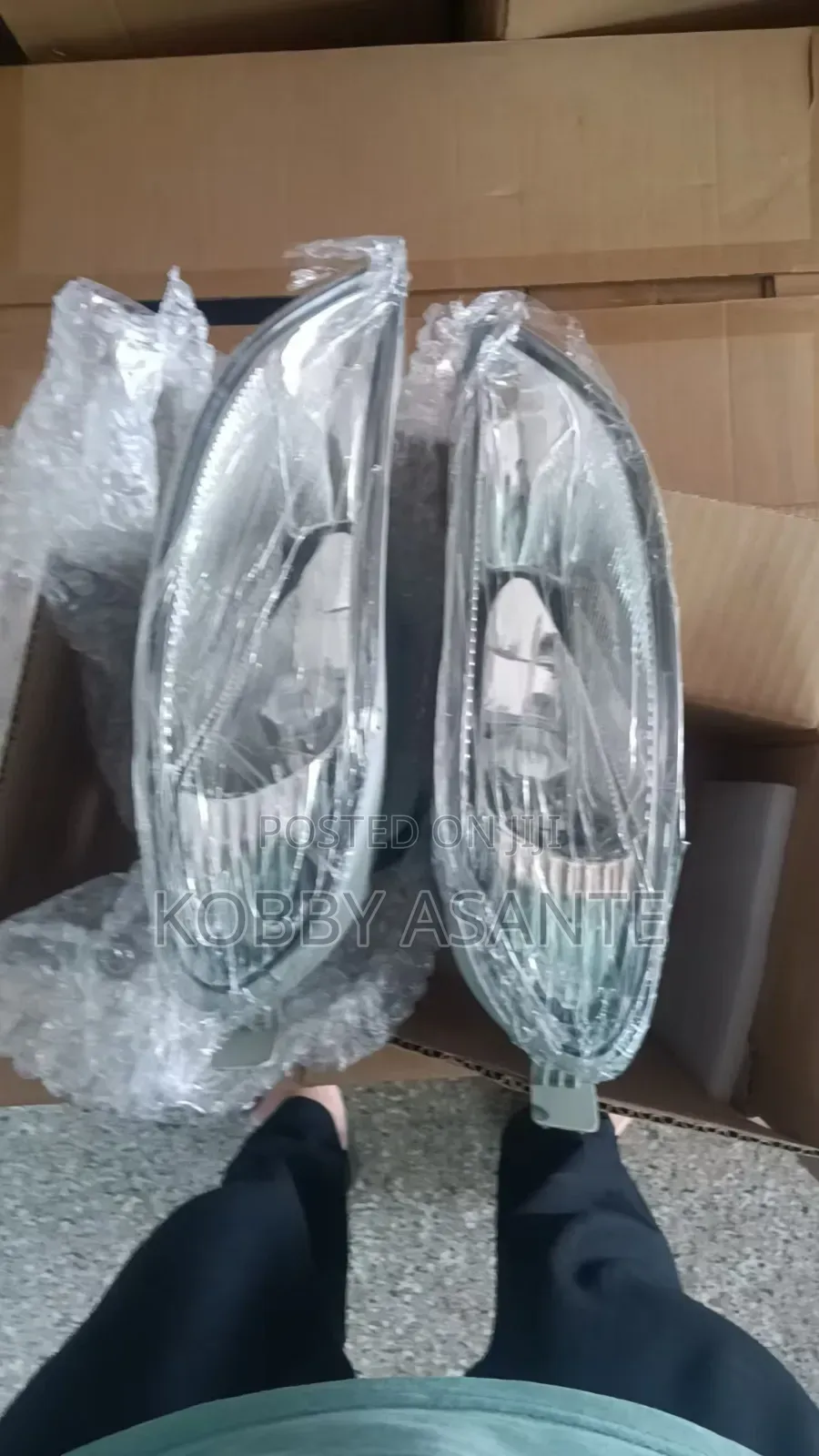 All Kinds Of Fog Light And Covers Reflector And Crowns.