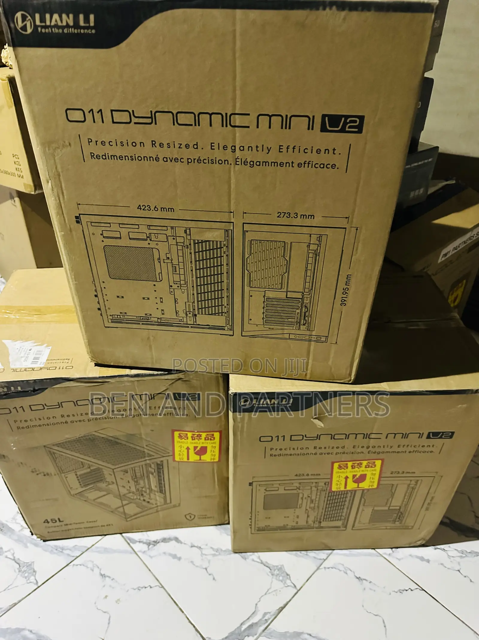Lianli O11 Dynamic Mini V2 Premium Gaming Case
