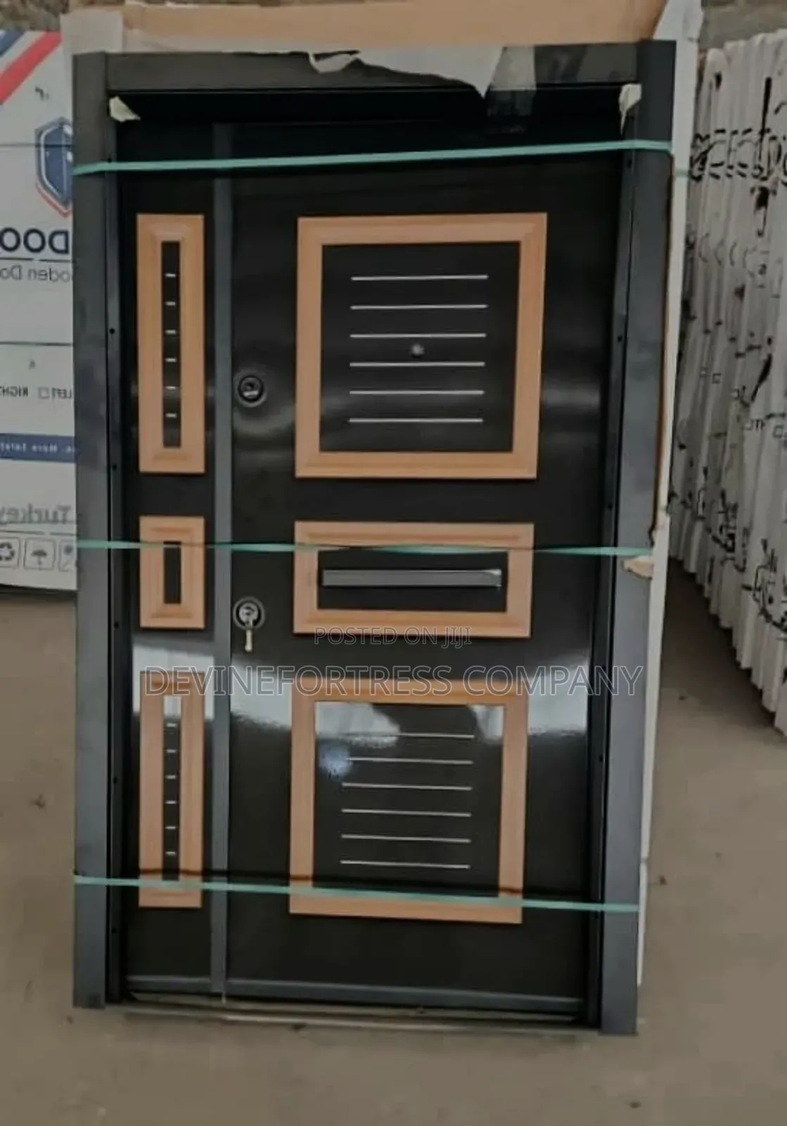 Quality Brown Hard Wood Amor Door 11⁄2 at Df