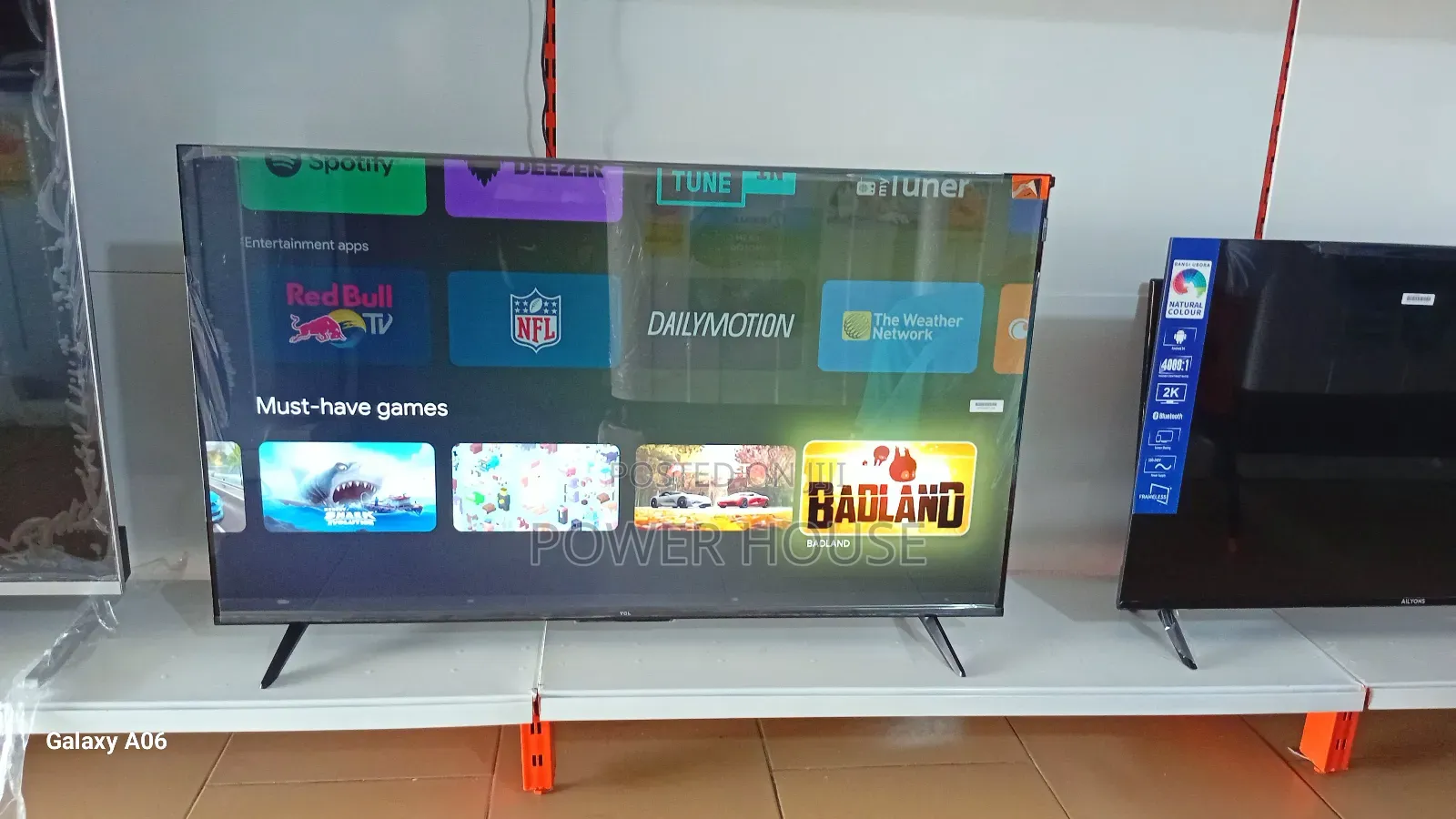 The Circle TCL 50inches Qled Smart Tv Cool TCL 50inches Smart Tv