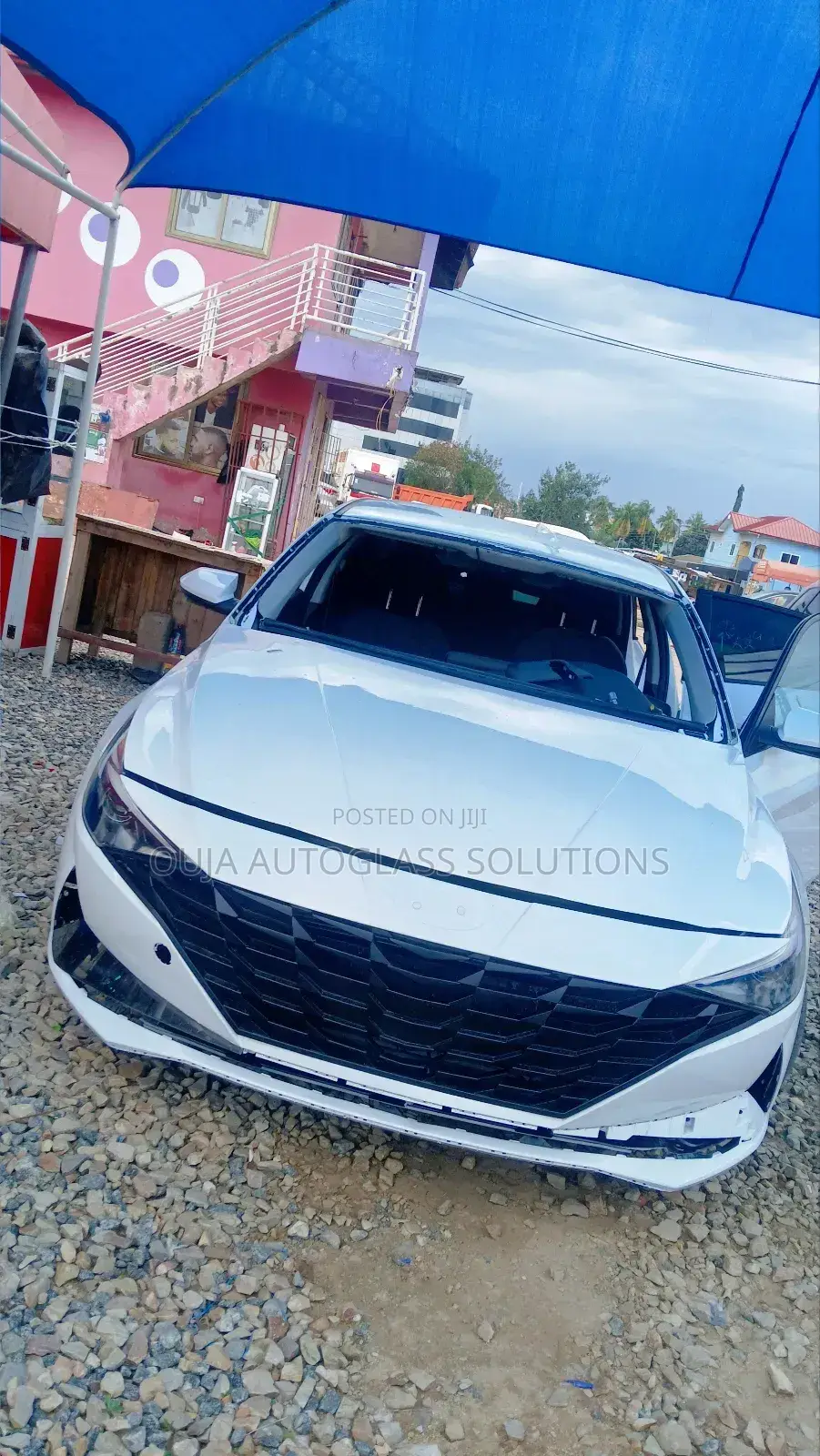 2022 Hyundai Elantra Windscreen Available