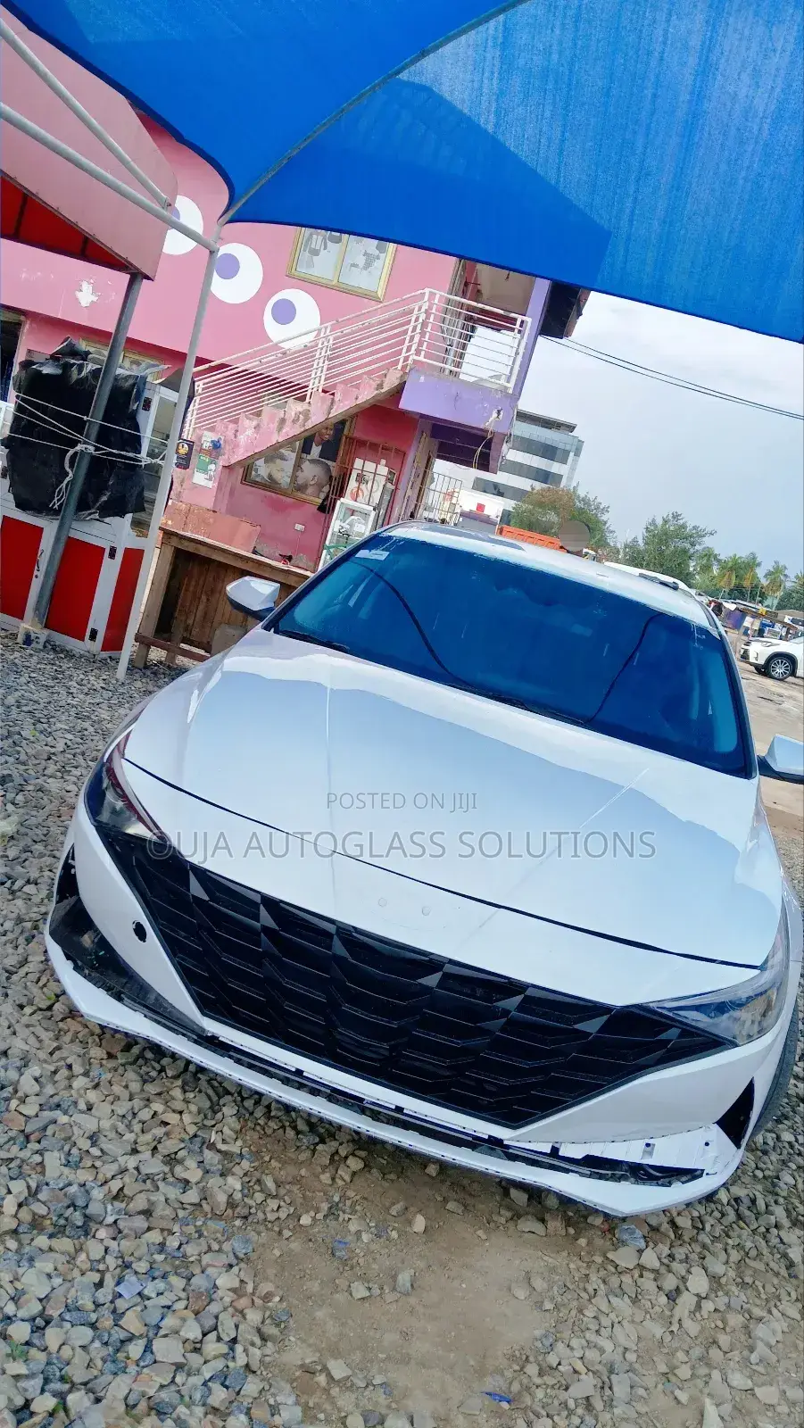 2022 Hyundai Elantra Windscreen Available