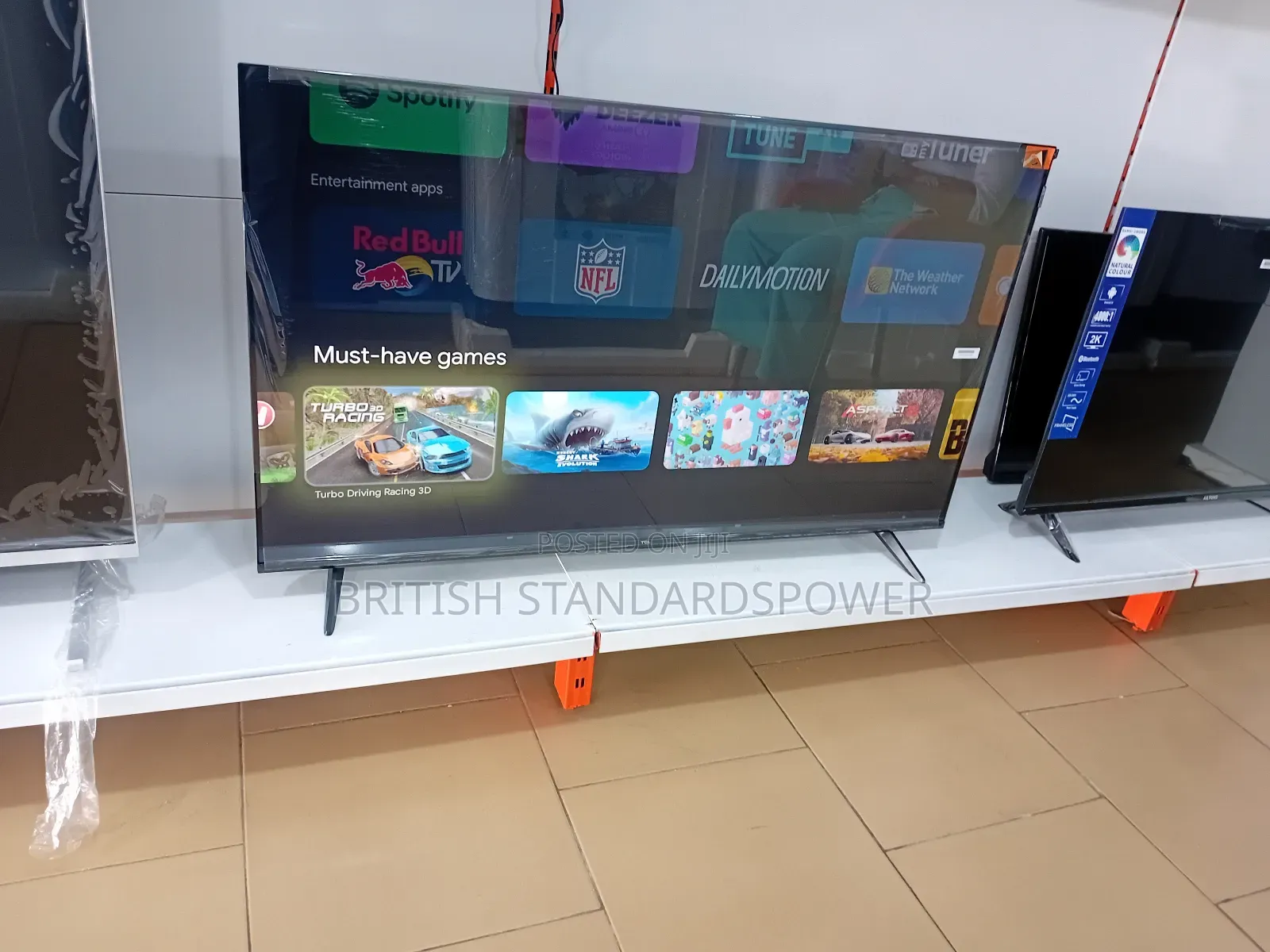 High Dynamic Range 43" Smart Tv TCL