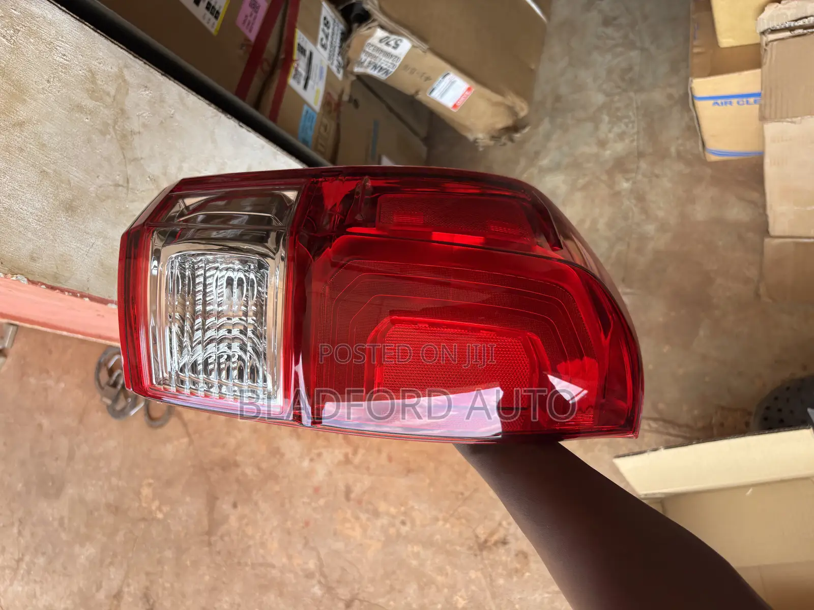 Tacoma 2016-2022 Tailight Pair Casps