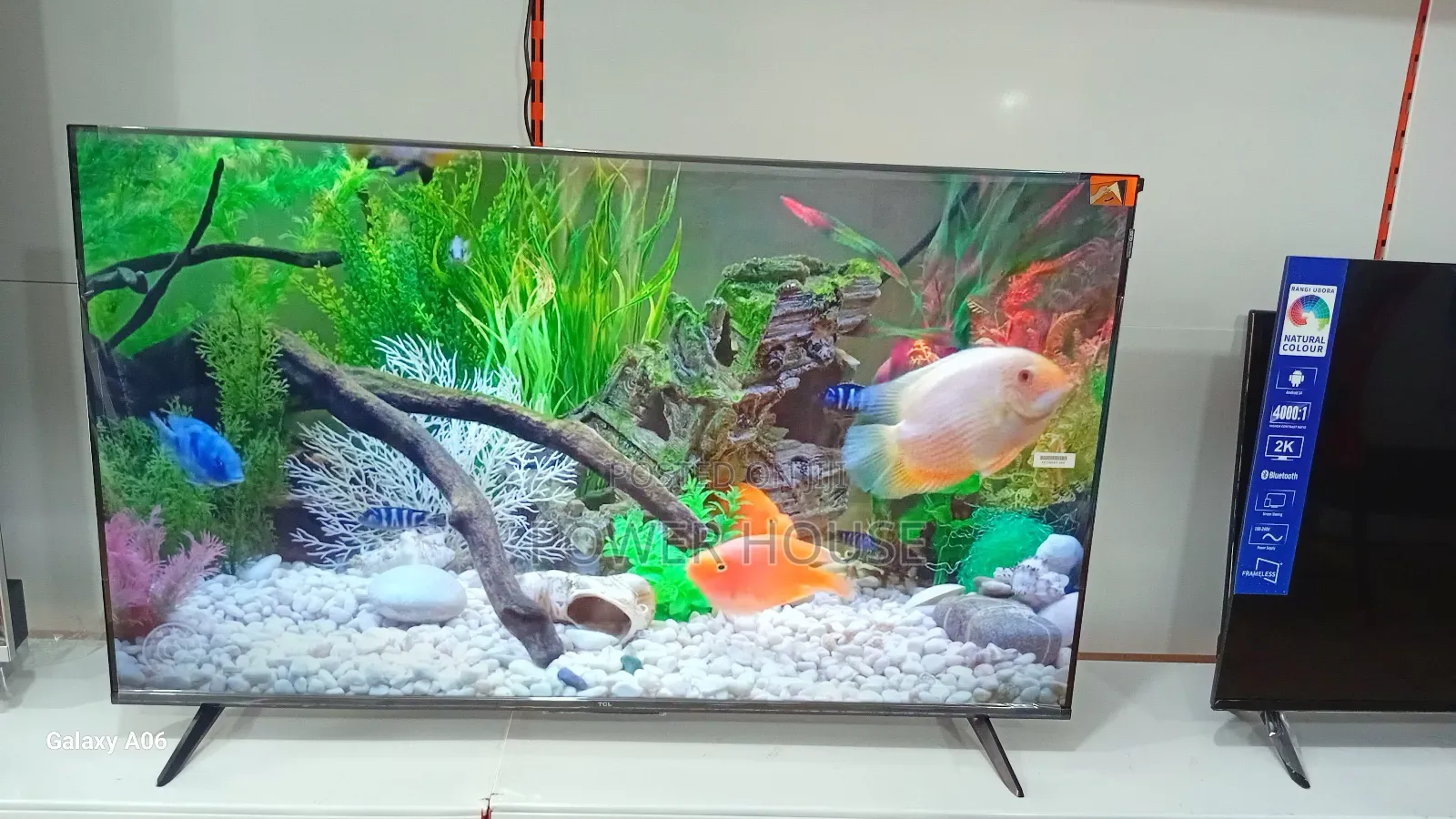 One Chance TCL 43inches Qled Smart Tv Cool TCL 43inches Smart Tv