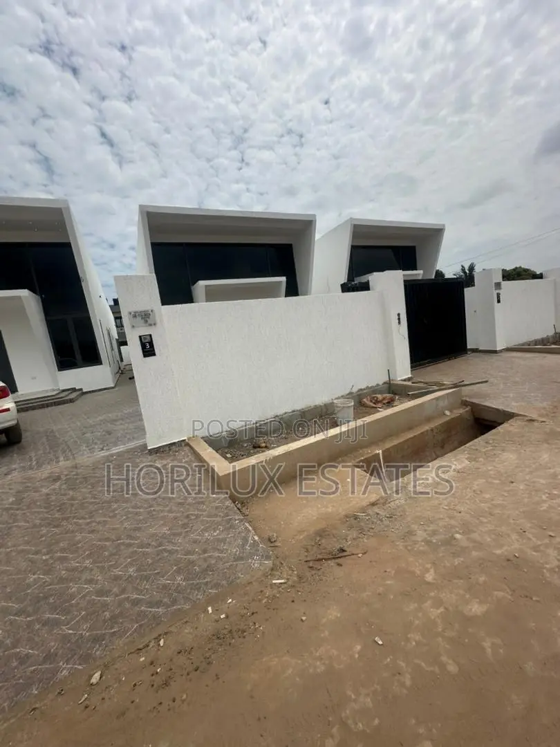 3bdrm House in North Legon for sale