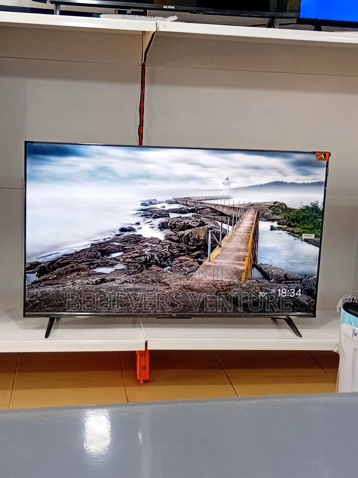 32inches Flat Screen TCL Smart TVS Available Now