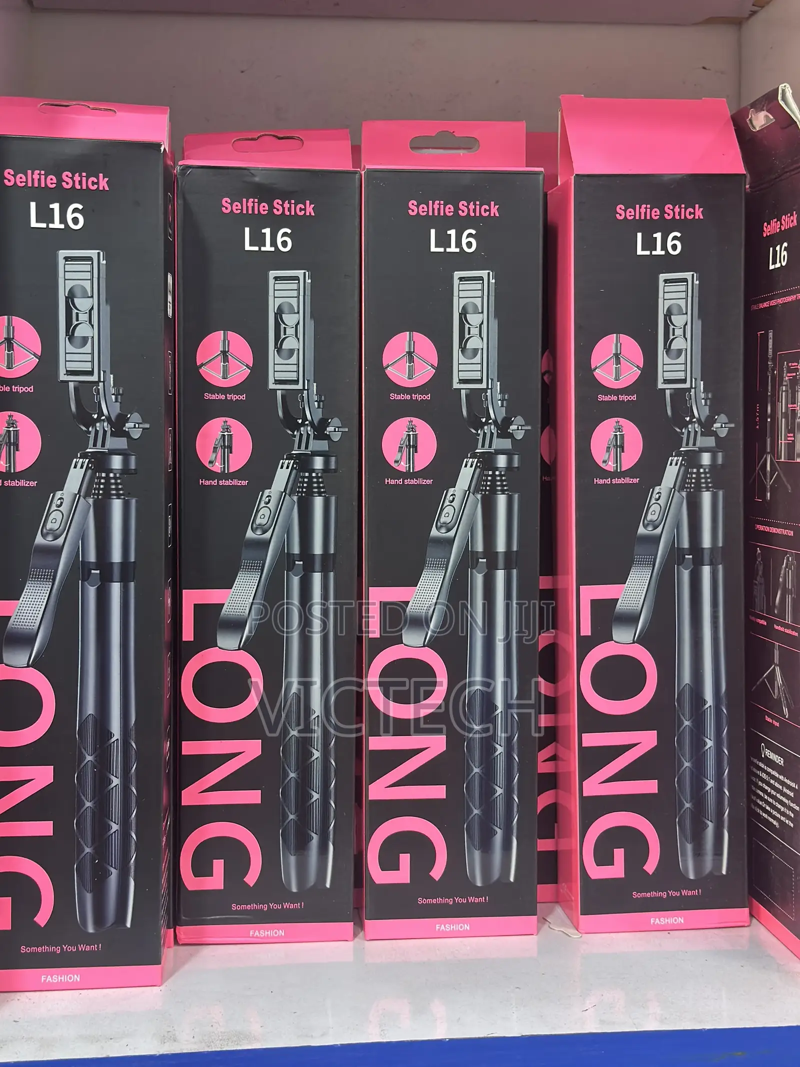 L16 Selfie Stick