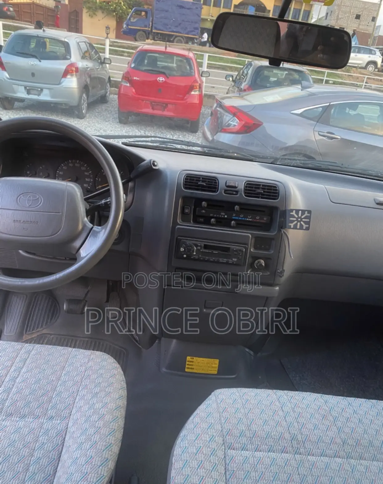 Toyota HiAce 2010 Silver