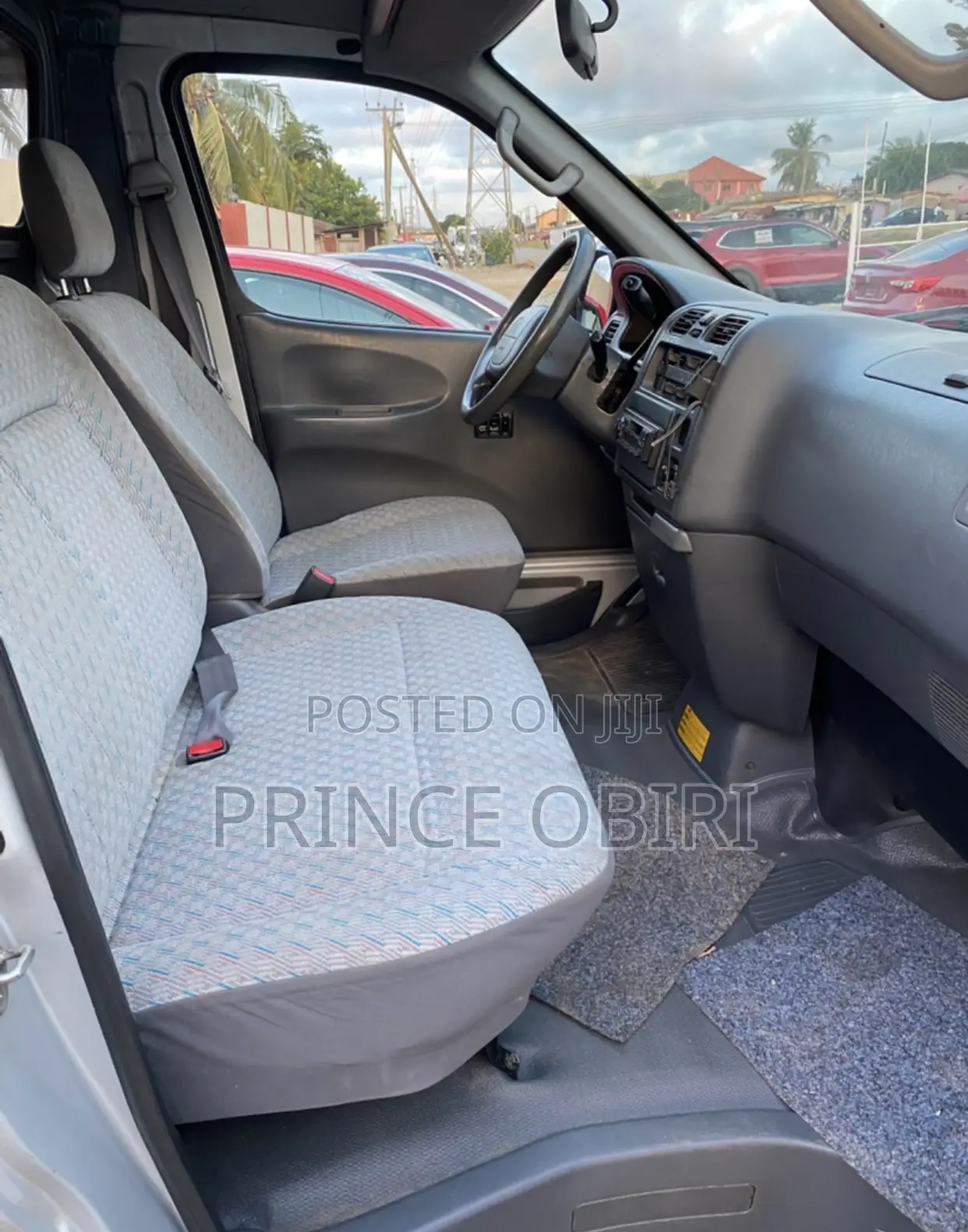 Toyota HiAce 2010 Silver
