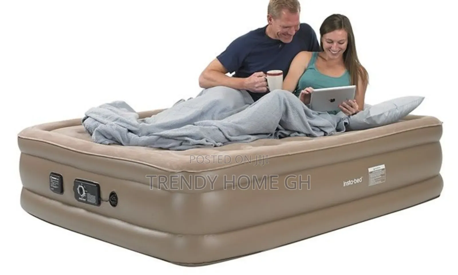 Double Inflatable Bed With Built-in Pump