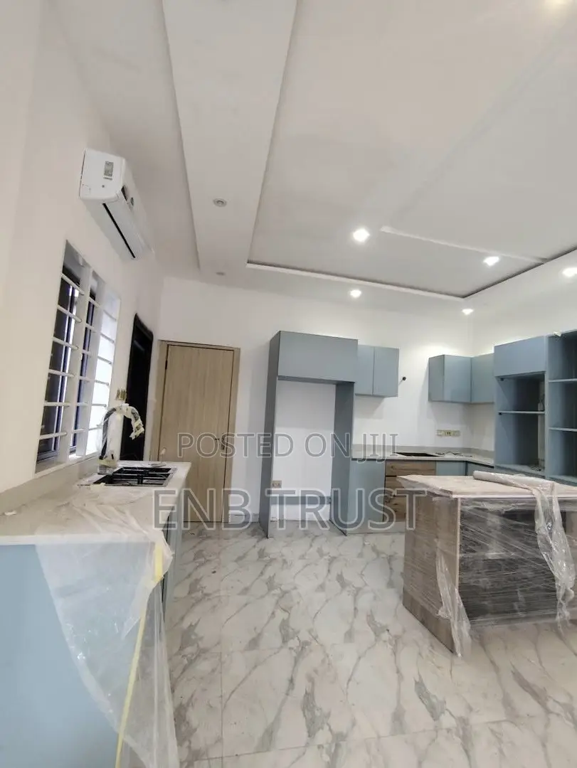 4bdrm Duplex in Adjriganor Obojo, Otano for sale