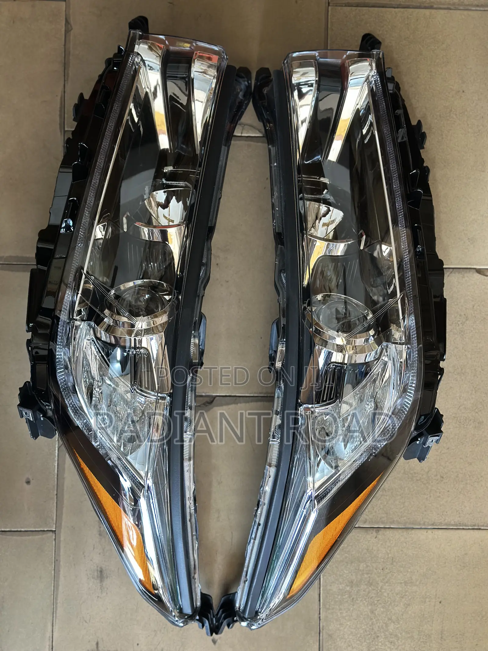 Toyota Highlander 2017 Headlight