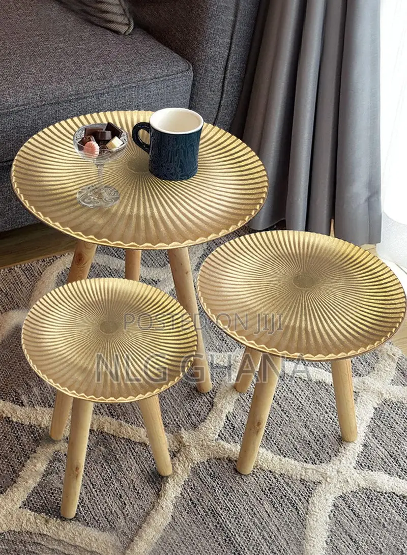 Set of 3 Round Wooden Nesting End Tables - Rustic Brown. Ghx7520
