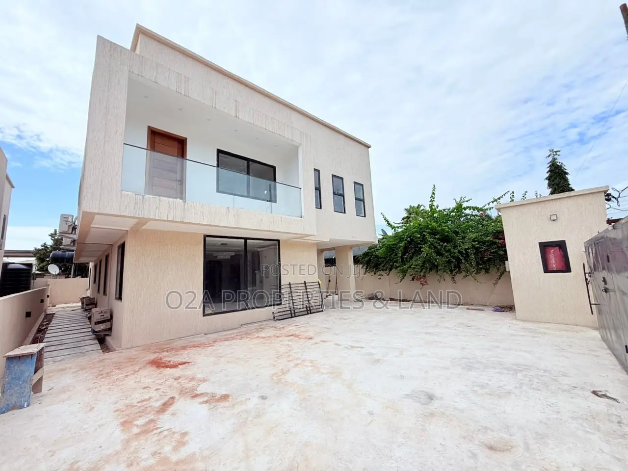 4bdrm House in Dzorwulu for rent