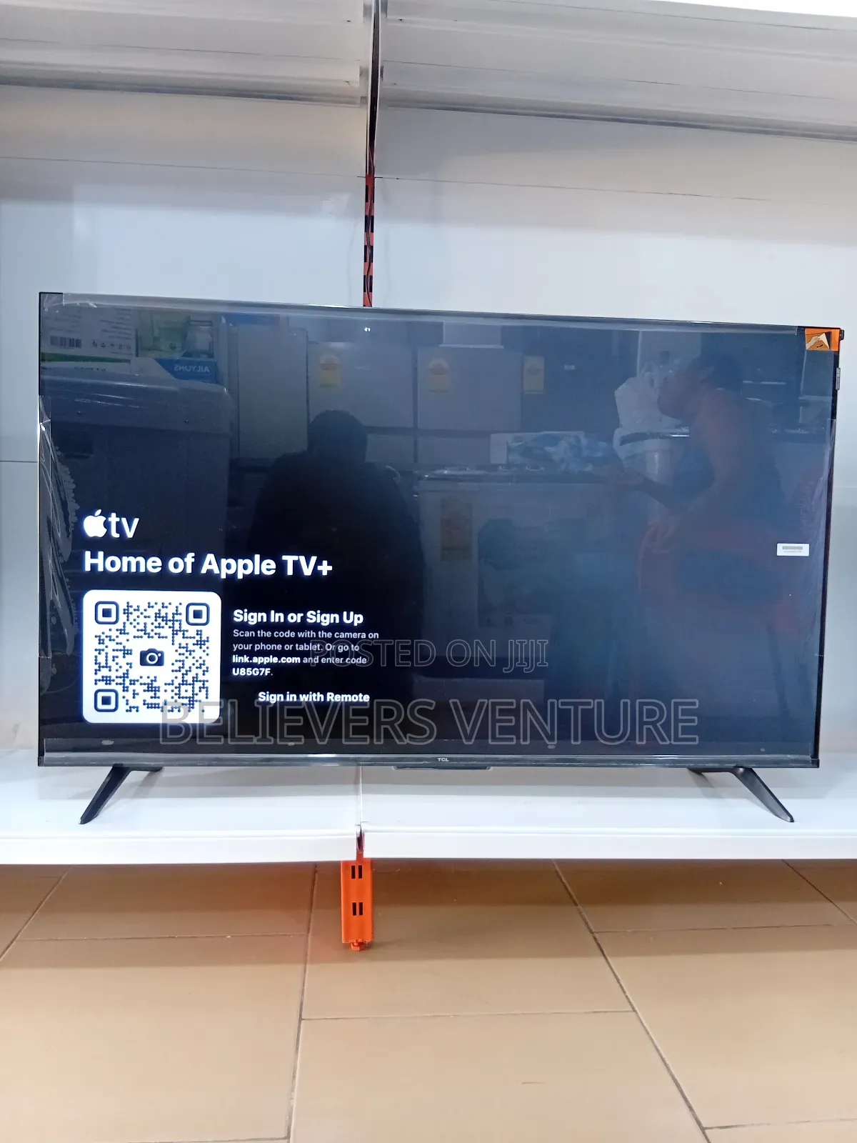 Streaming Apple Tv Hbomax on TCL Google Smart TVS 43inches Smart