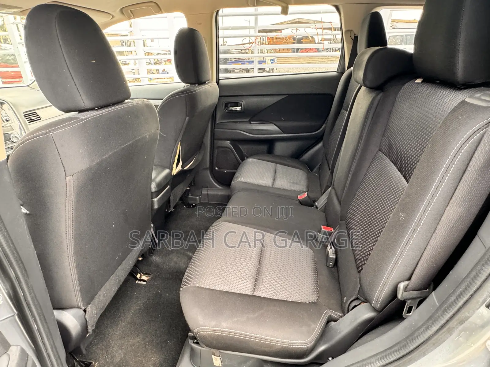 Mitsubishi Outlander 2018 Gray