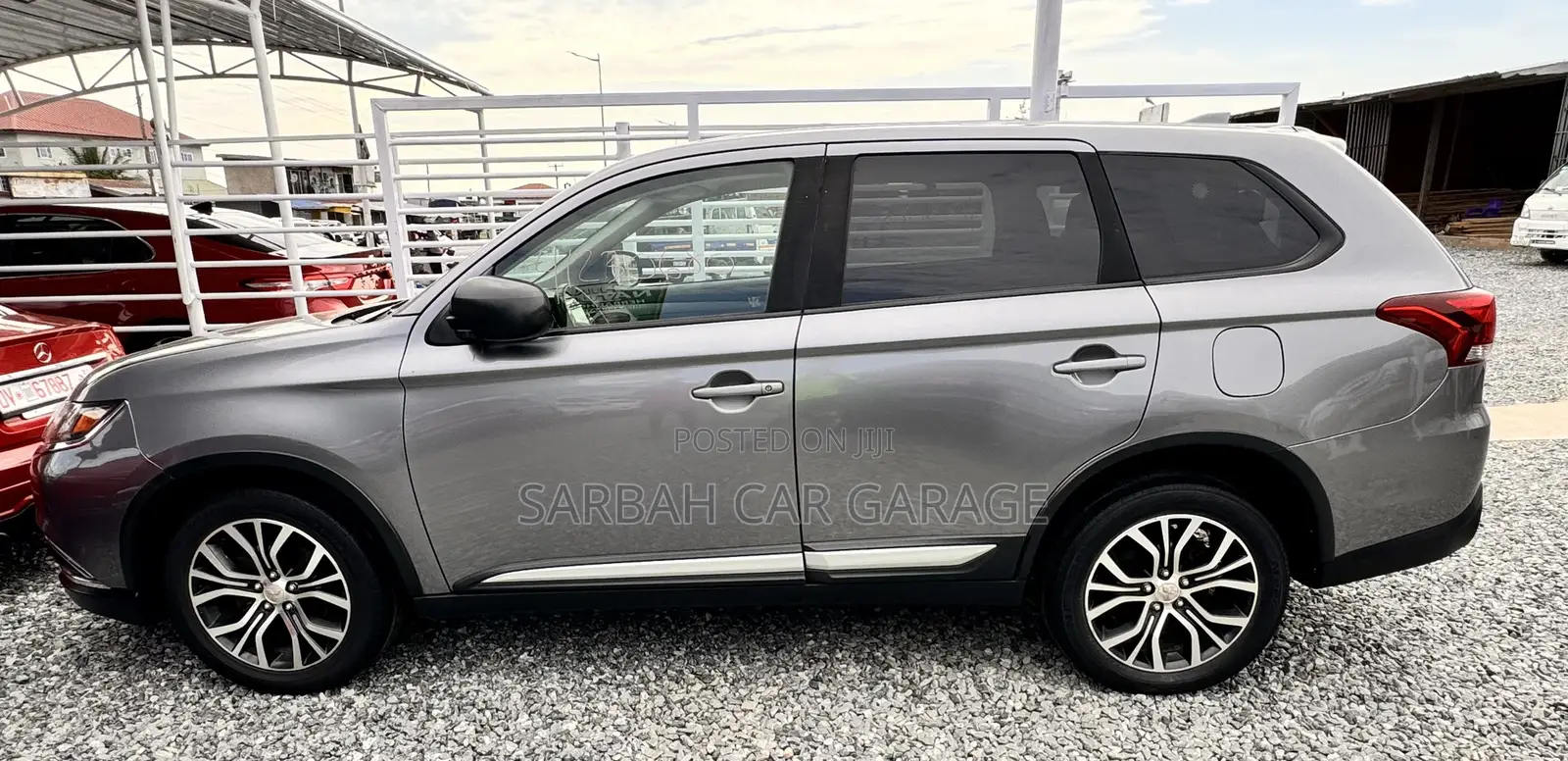 Mitsubishi Outlander 2018 Gray