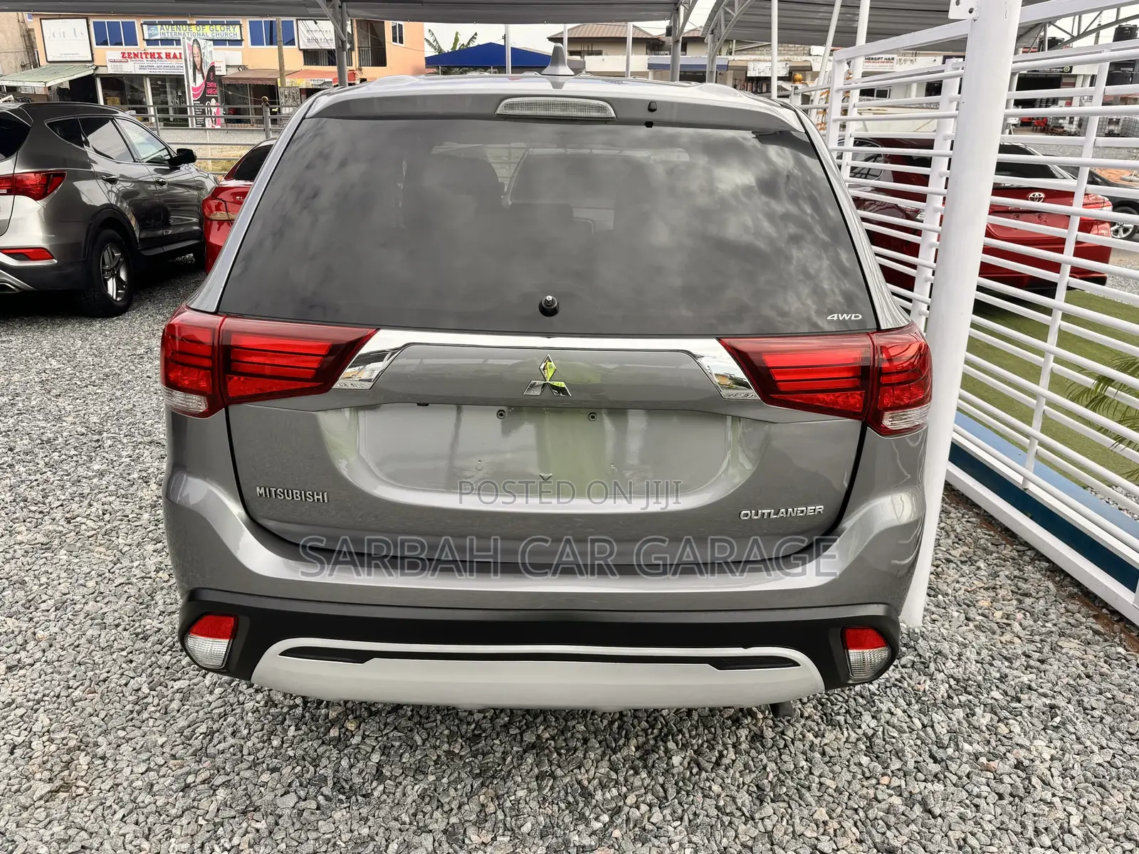 Mitsubishi Outlander 2018 Gray