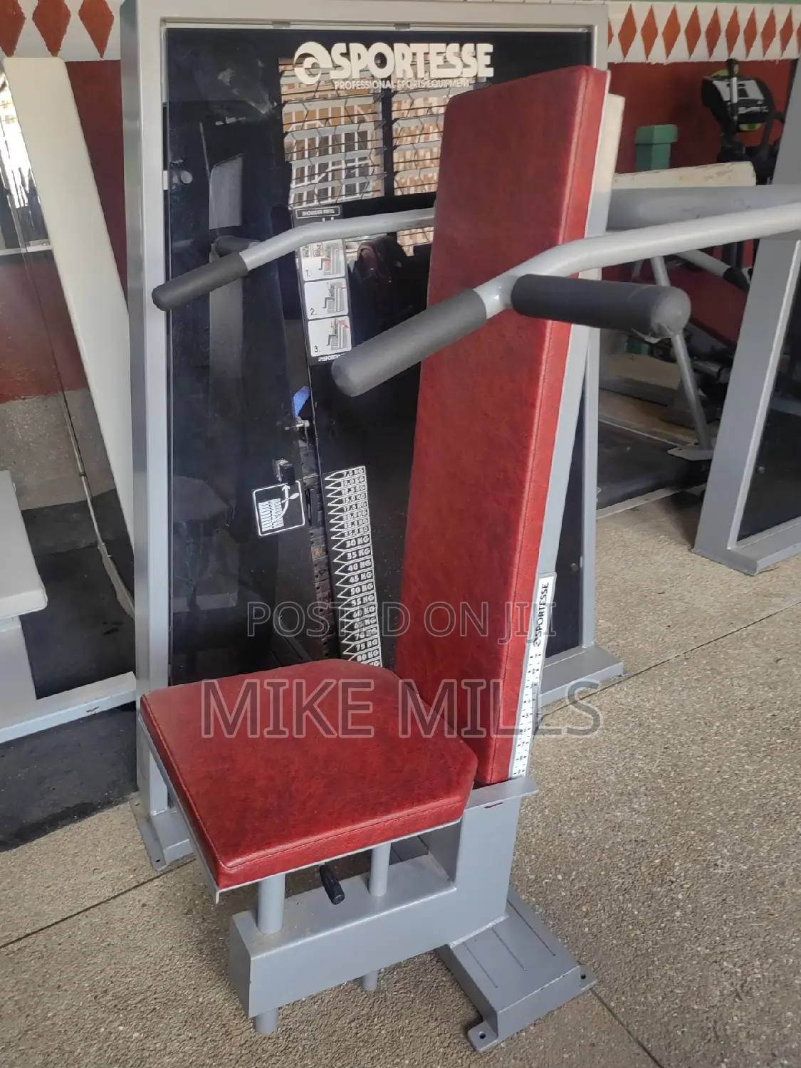 Commercial Shoulder Maschine for Sale