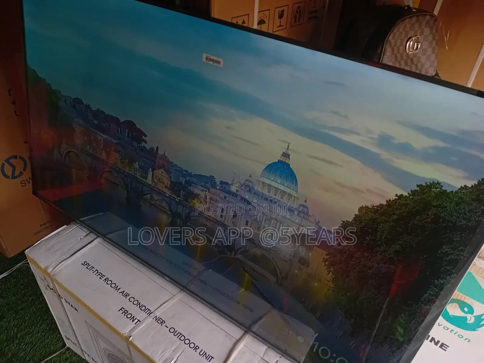 Stunning Display With TCL 55inches Smart Tv