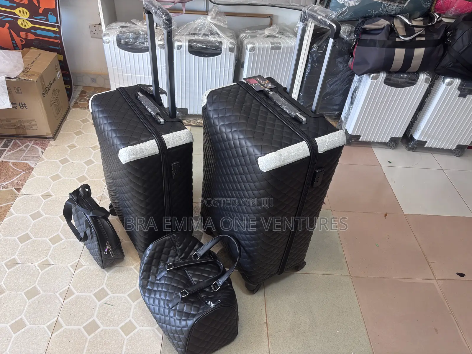 4-in-1 Quilted Leather Travel Luggage Set (Black)