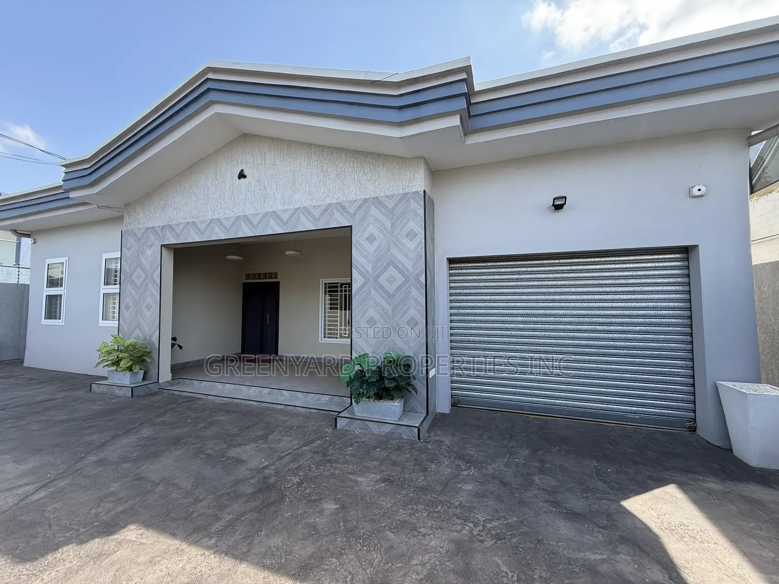 3bdrm House in Adjiringanor, East Legon for rent