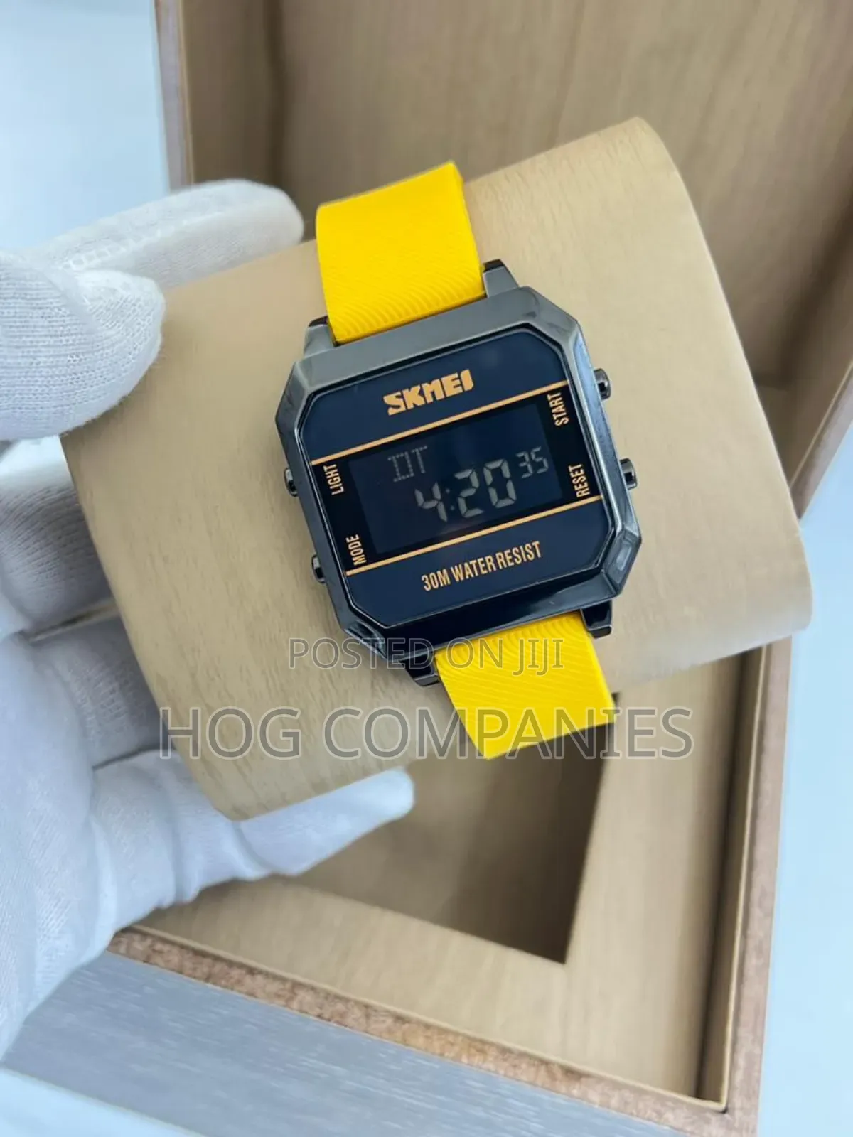 Skemi Men Watch