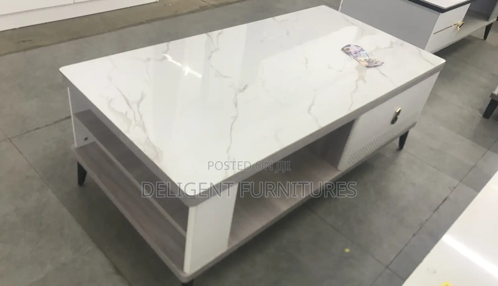 Quality Center Table (Payment on Delivery)