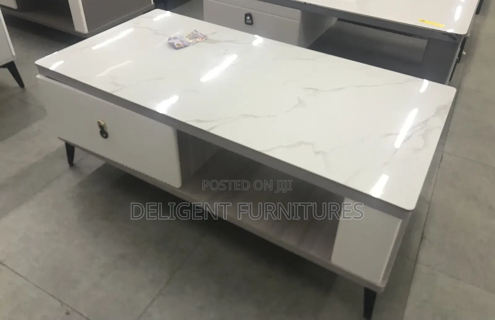Quality Center Table (Payment on Delivery)