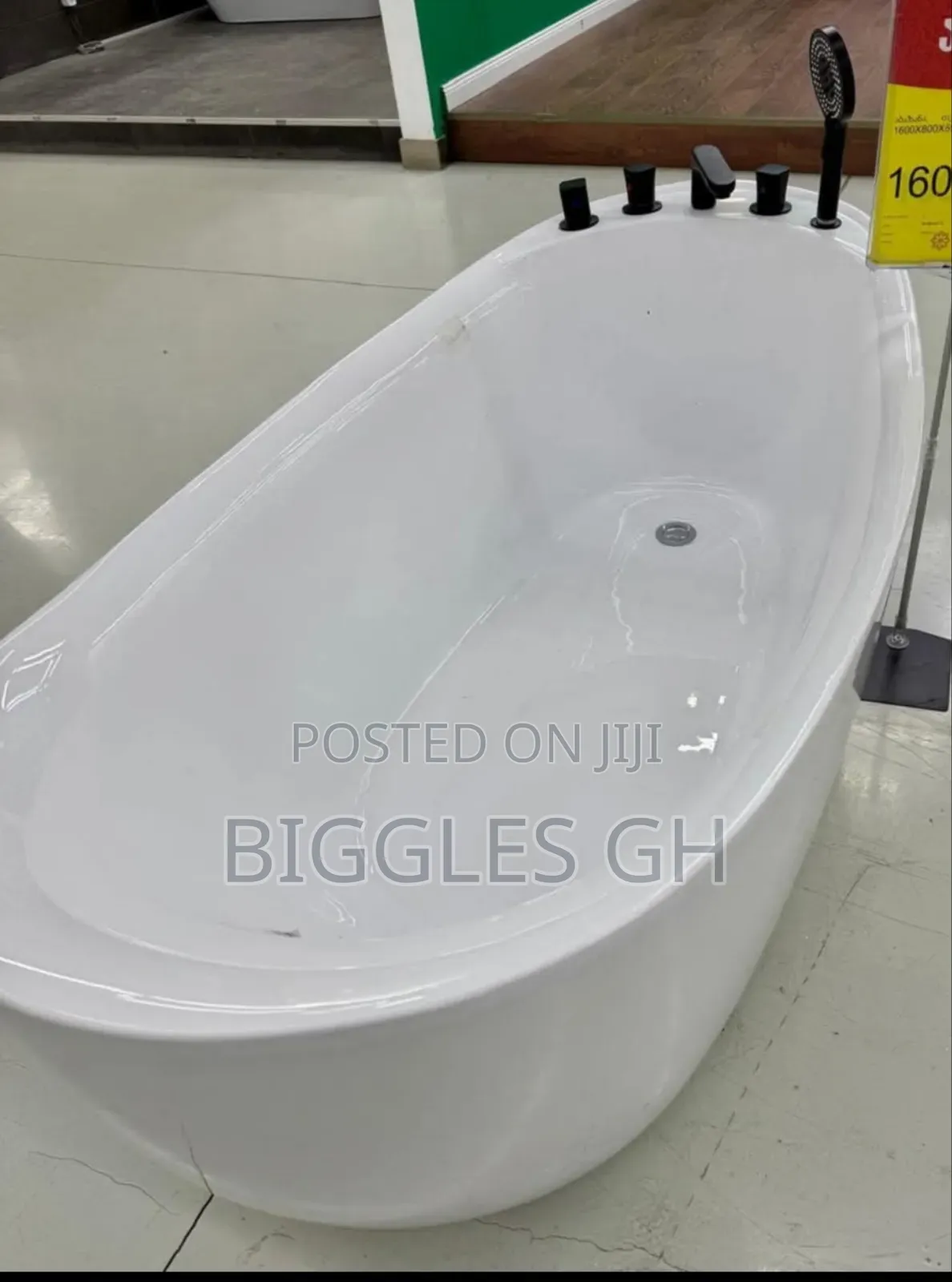 Freestanding Bathtub With Shower Handles