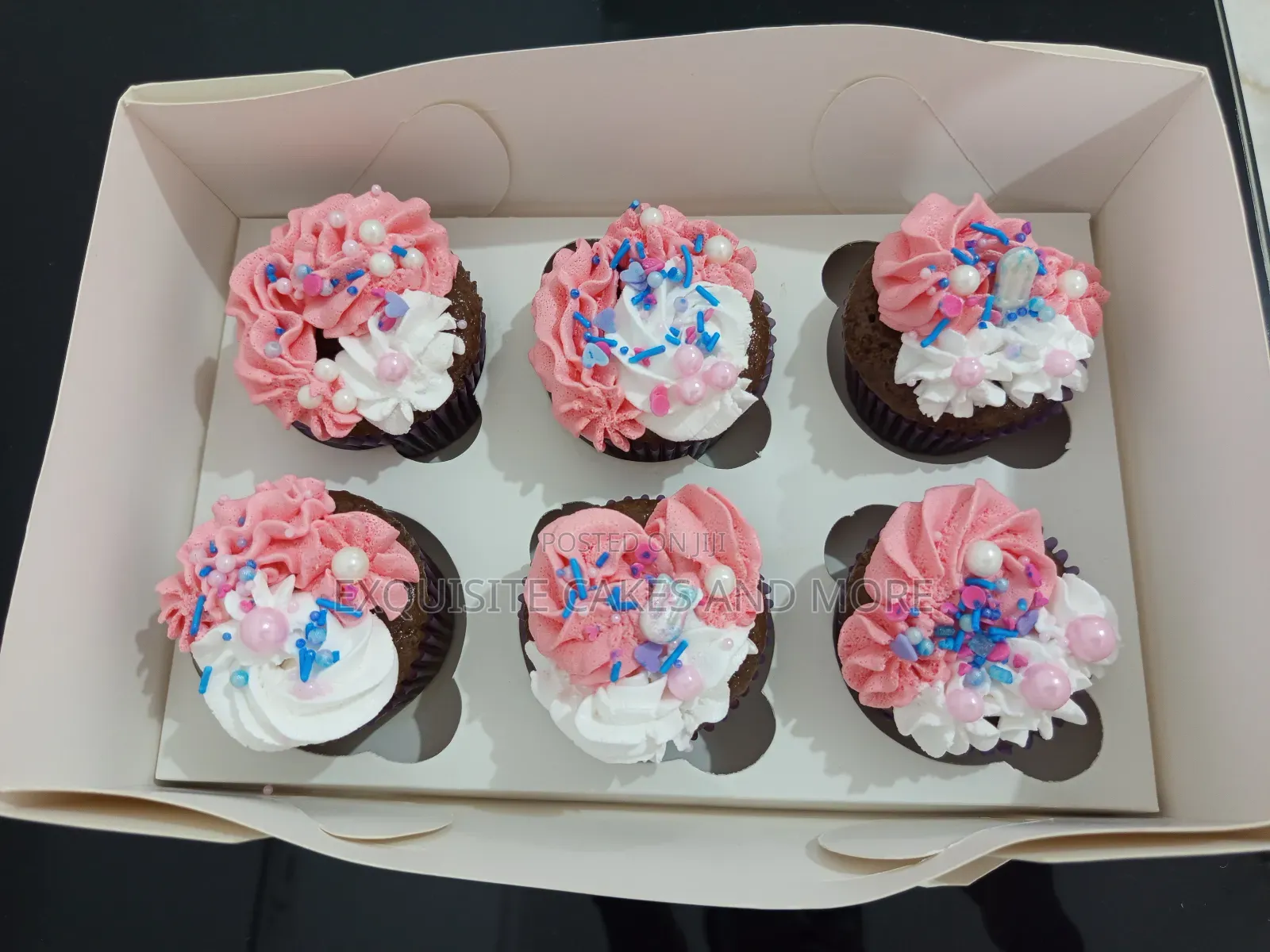 6 Cupcakes With Whipped Cream for Val's Day