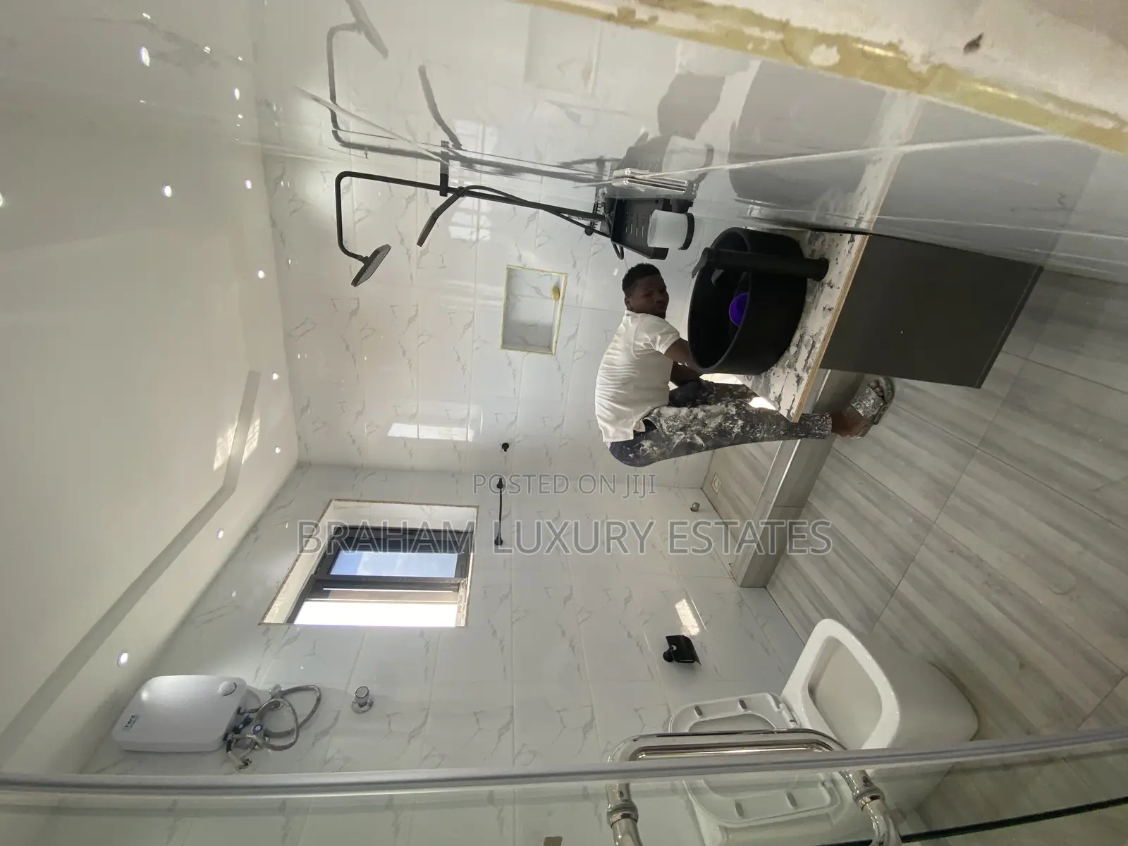 1bdrm Apartment in Braham Luxury, Spintex for rent