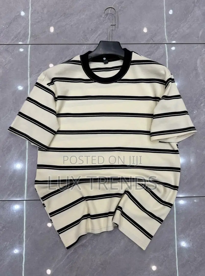 Fashion Stripe Tee – Comfortable Stylish Design