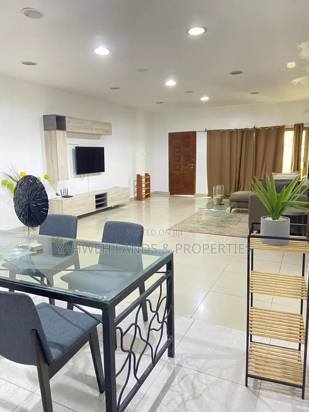 4bdrm House in Adenta for sale