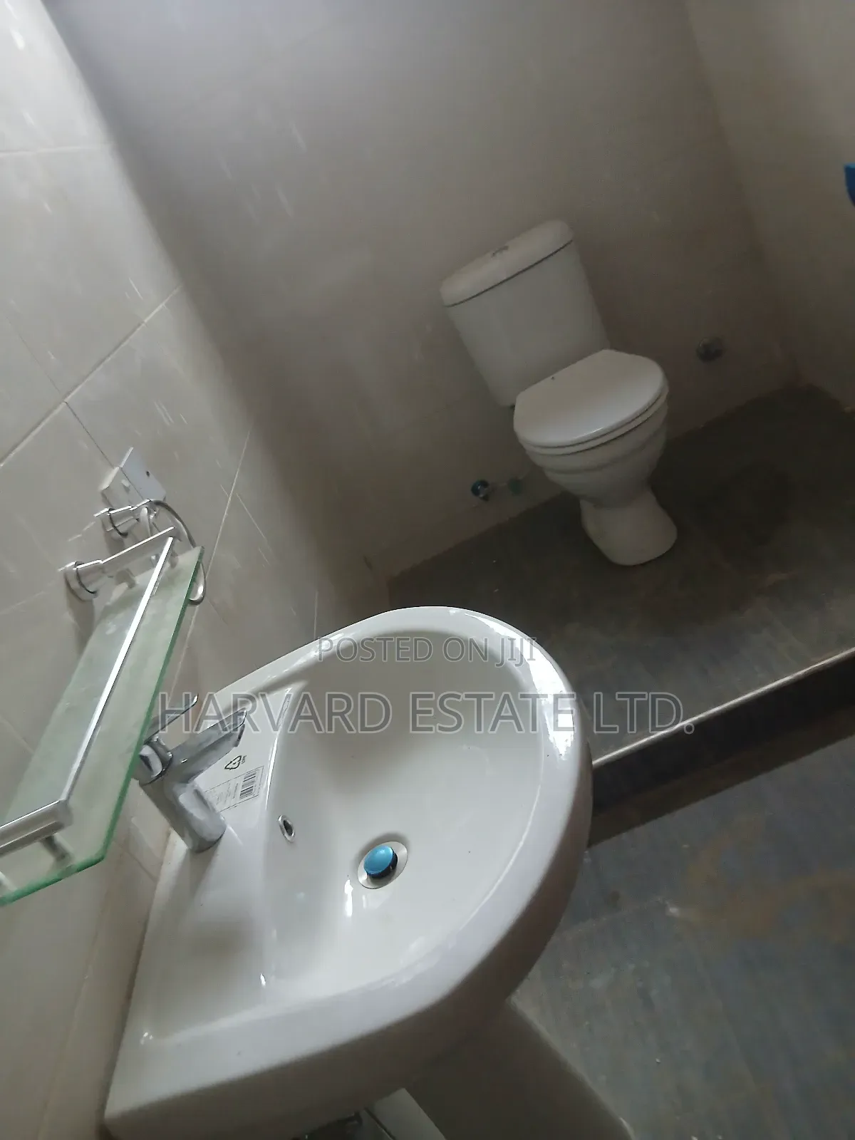 3bdrm Apartment in Tech Apemso Knust, Kumasi Metropolitan for rent