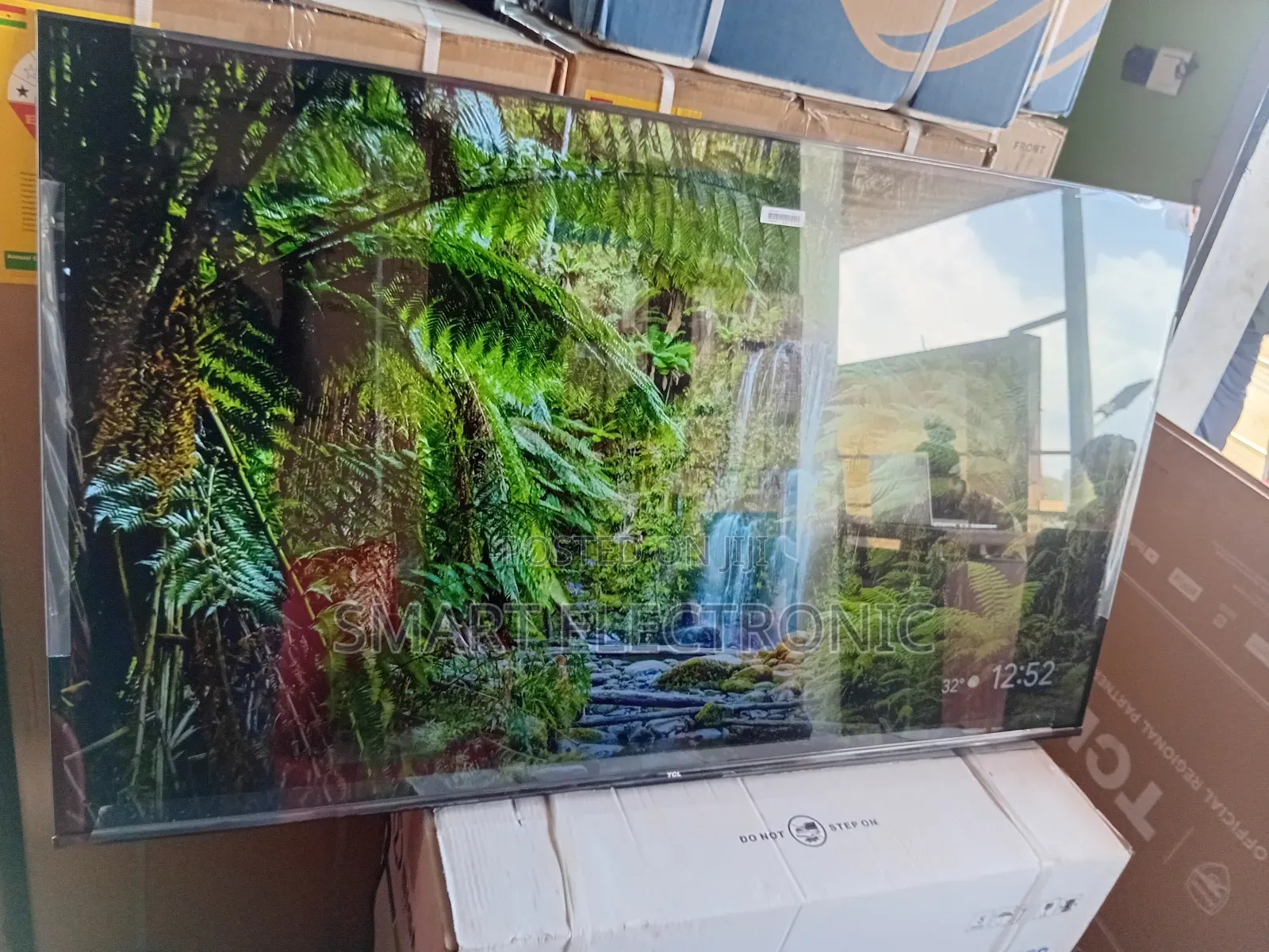 8. TCL 65” Smart Tv With Voice Control Built-in Chromecast