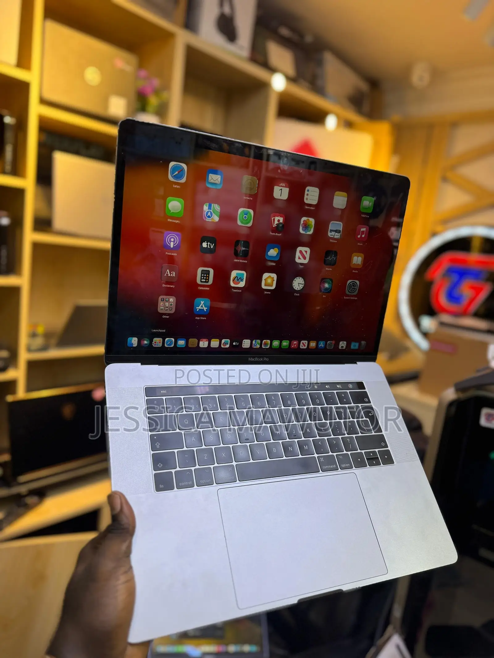 Laptop Apple MacBook Pro 16GB Intel Core I5 SSD 512GB