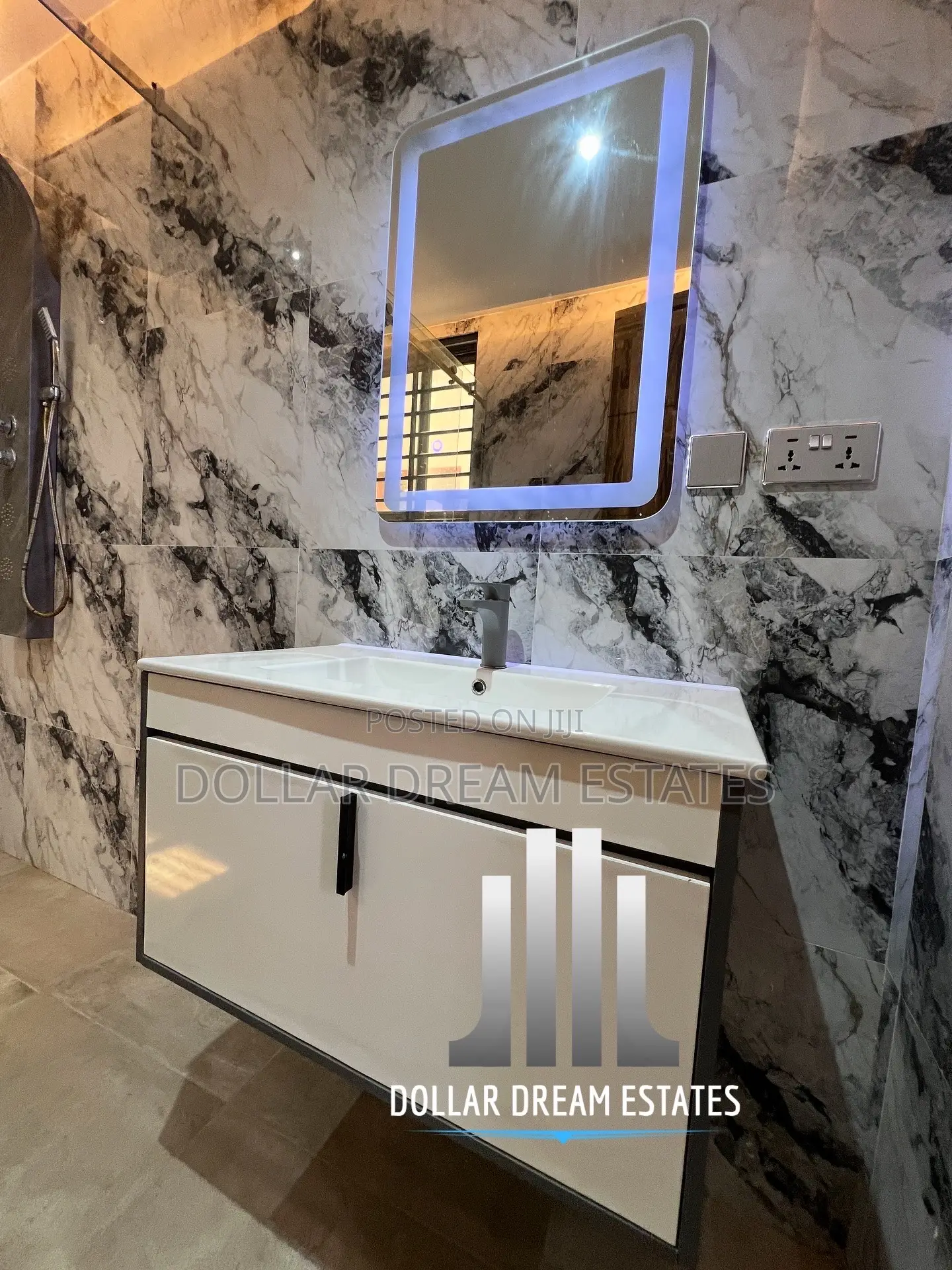 4bdrm House in Oyarifa for sale