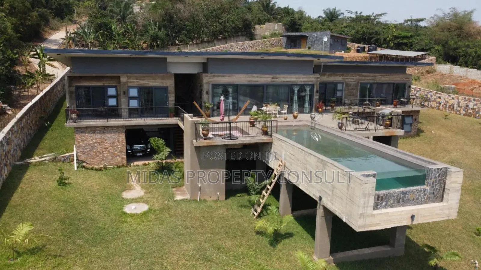 Furnished 5bdrm House in Aburi for sale