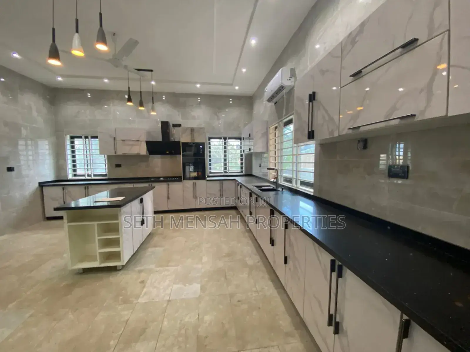 4bdrm House in Kwabenya for sale